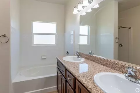 4880 Maple Ave, La Mesa, CA 91942 photo 4