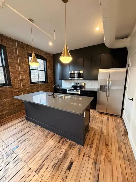 31 N Huron St, Toledo, OH 43604