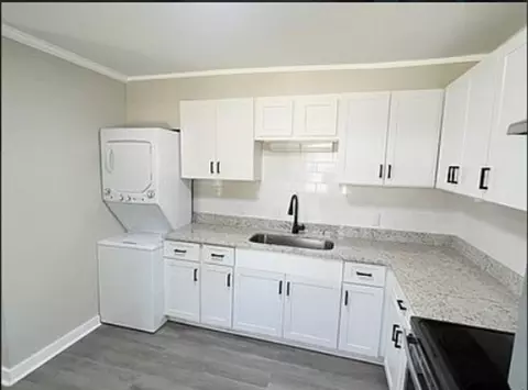 727 E Lenoir St, Raleigh, NC 27601