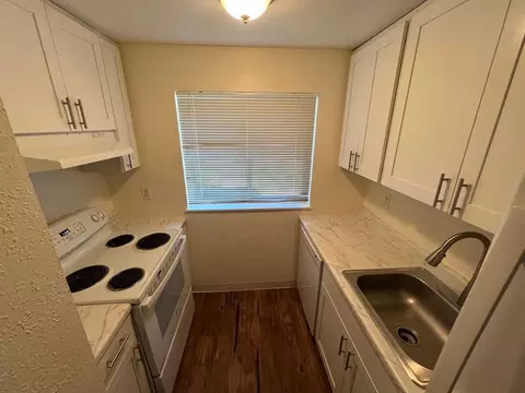 760 SE 10th Ave, Hillsboro, OR 97123