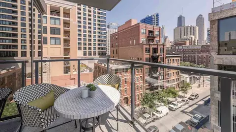 169 W Huron St, Chicago, IL 60654 photo 36