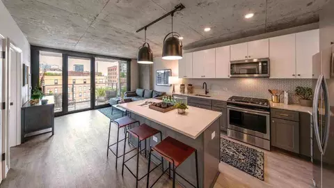 169 W Huron St, Chicago, IL 60654 photo 31
