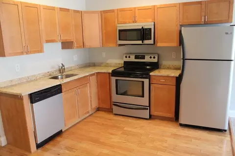 26 Portland St, Worcester, MA 01608