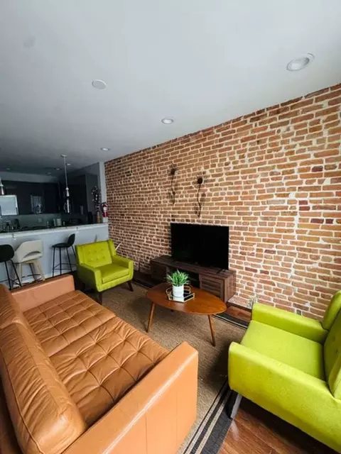 37 T St NE, Washington, DC 20002