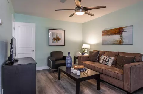 5245 E Thomas Rd, Phoenix, AZ 85018