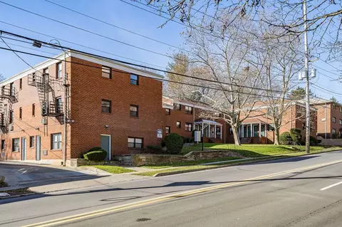 289 Essex St, Hackensack, NJ 07601