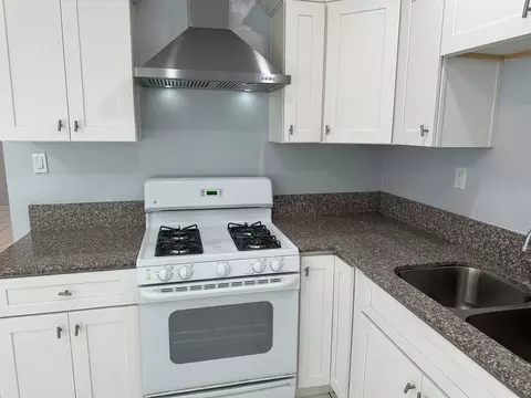 825 S Townsend St, Santa Ana, CA 92704
