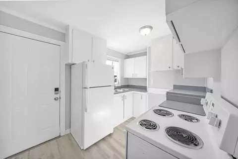 123 SE 97th Ave, Portland, OR 97216