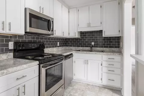 512 S Mendenhall St, Greensboro, NC 27403