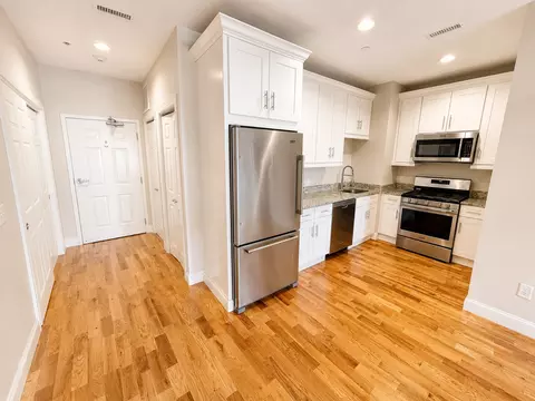 64 Water St, Worcester, MA 01604