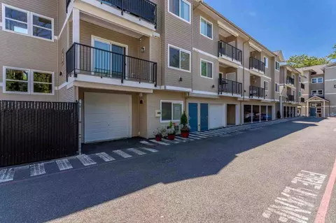 10436 SE Carr Rd, Renton, WA 98055