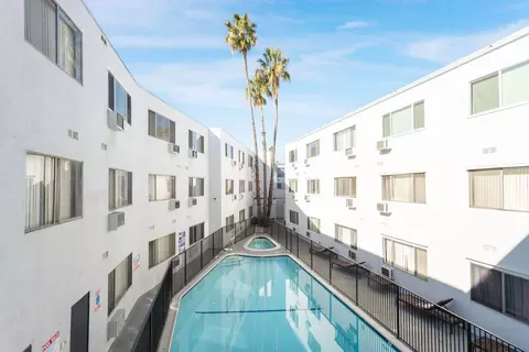 1811 Tamarind Ave, Los Angeles, CA 90028