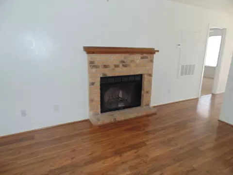 3619 Elliott St, Bryan, TX 77802 photo 5