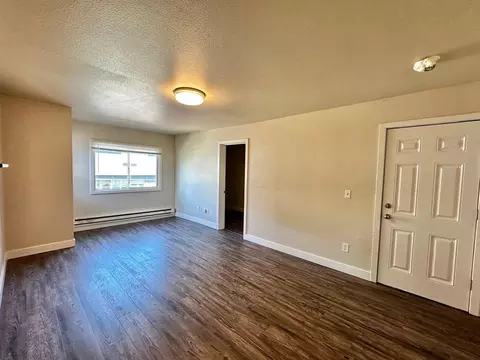 1207 Altheimer St, Tacoma, WA 98405