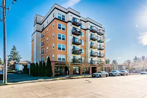 9514 Stone Ave N, Seattle, WA 98103