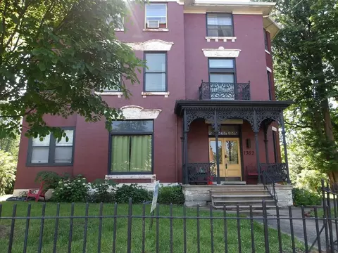 1382 S 1st St, Louisville, KY 40208