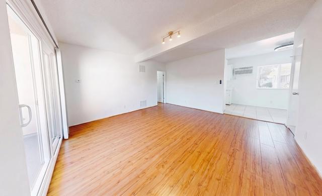 1863 10th St, Santa Monica, CA 90404