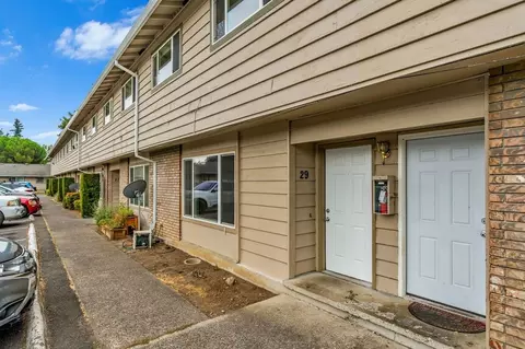 815 SE 223rd Ave, Gresham, OR 97030 photo 5
