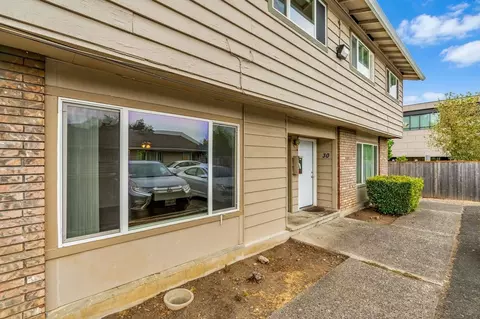 815 SE 223rd Ave, Gresham, OR 97030 photo 4