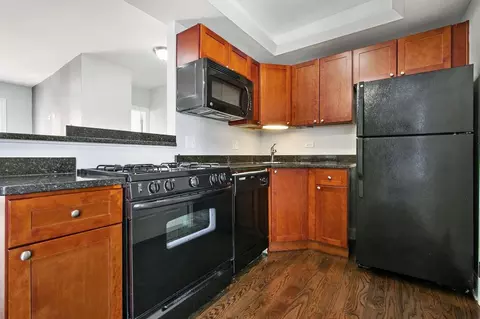 7722 N Ashland Ave, Chicago, IL 60626