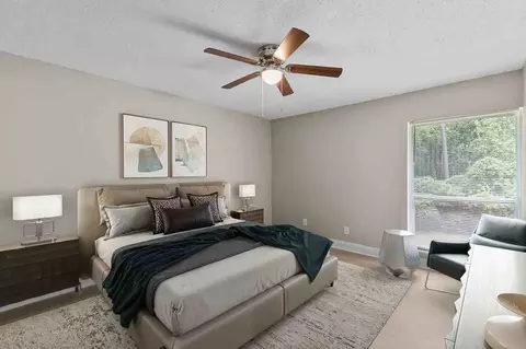 2149 Emerald Pointe Dr, Vestavia Hills, AL 35216
