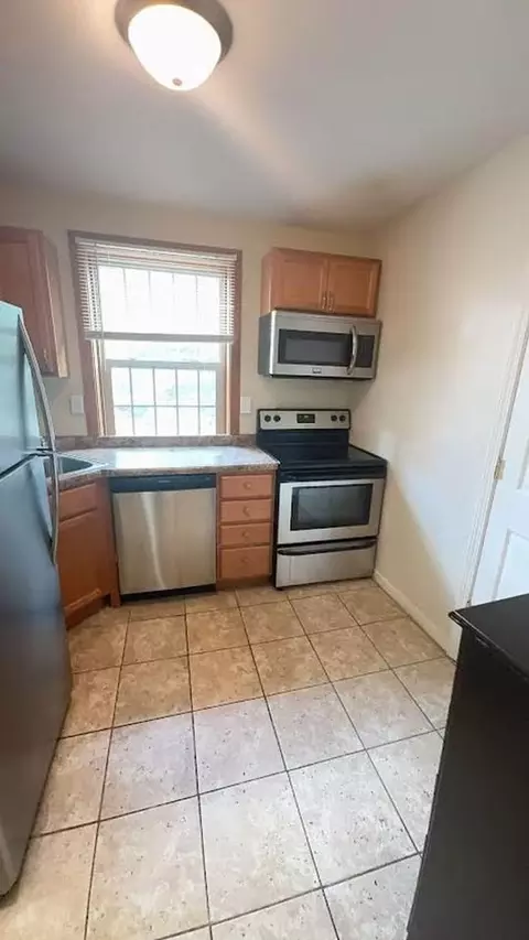 107 S Wright St, Champaign, IL 61820