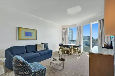 4401 Collins Ave, Miami Beach, FL 33140