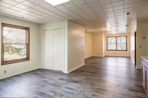 1910 Feronia Ave, Saint Paul, MN 55104