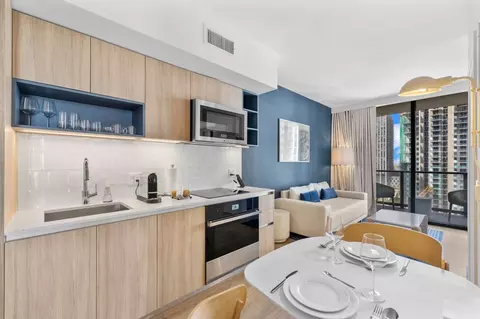 601 Northeast 1st Avenue, Miami, FL 33132 photo 31