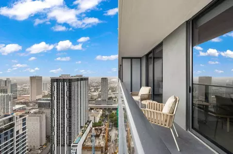 601 Northeast 1st Avenue, Miami, FL 33132 photo 19