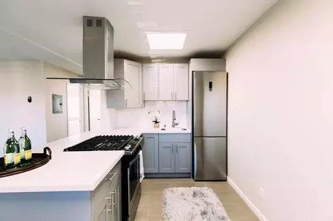 2437 8th St, Berkeley, CA 94710