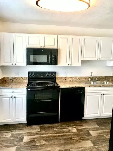 8402 N Waterford Ave, Tampa, FL 33604 photo 27