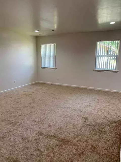 3762 N Cedar Ave, Fresno, CA 93726