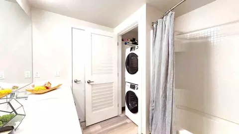 1600 Dexter Ave N, Seattle, WA 98109 photo 5