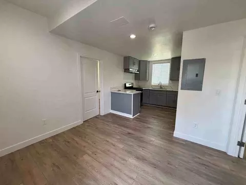 255 S Avenue 55, Los Angeles, CA 90042