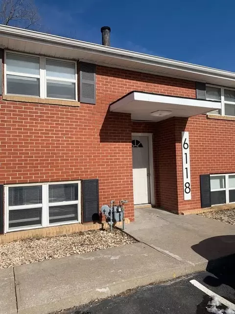 6110 NW Bell Rd, Parkville, MO 64152