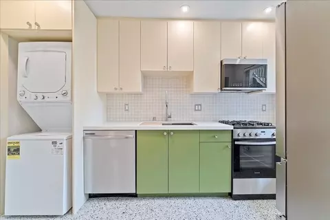 6615 Franklin Ave, Los Angeles, CA 90028