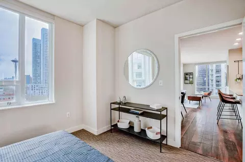 2105 5th Ave, Seattle, WA 98121 photo 17