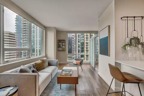 2105 5th Ave, Seattle, WA 98121 photo 5