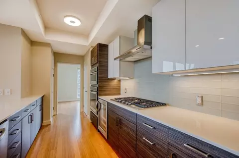2105 5th Ave, Seattle, WA 98121 photo 11