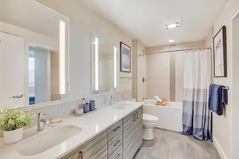 2105 5th Ave, Seattle, WA 98121 photo 18