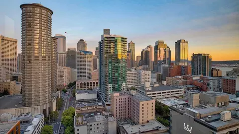 2105 5th Ave, Seattle, WA 98121 photo 25