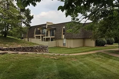 175 La Fontenay Dr, Louisville, KY 40223 photo 32