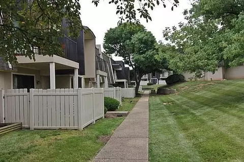 175 La Fontenay Dr, Louisville, KY 40223 photo 33