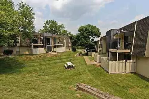 175 La Fontenay Dr, Louisville, KY 40223 photo 22