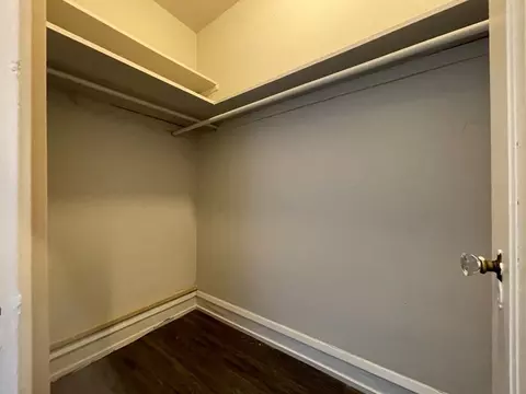 1033 W Loyola Ave, Chicago, IL 60626 photo 13