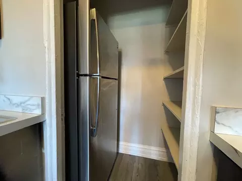 1033 W Loyola Ave, Chicago, IL 60626 photo 21