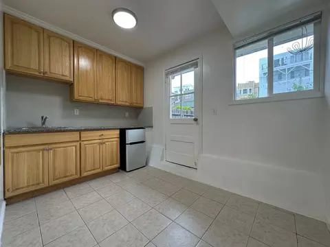 2362 20th Ave, San Francisco, CA 94116