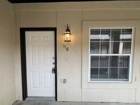 710 Alta Vista Dr, Laredo, TX 78041