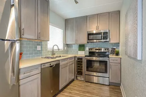 6740 Gulfport Blvd S, Gulfport, FL 33707 photo 35